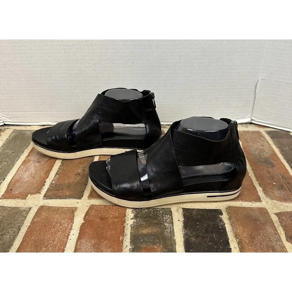 Eileen Fisher Sport Sandals Black Tumbled Leather Crisscross Straps Women's 9